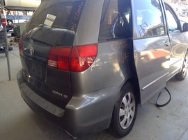 2005 TOYOTA SIENNA, GRAY, CE MODEL, 3.3L, AT, FWD.   Z26445